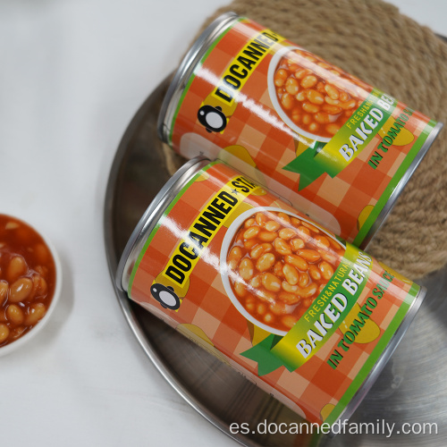 frijoles horneados en salsa de tomate vegetales enlatados